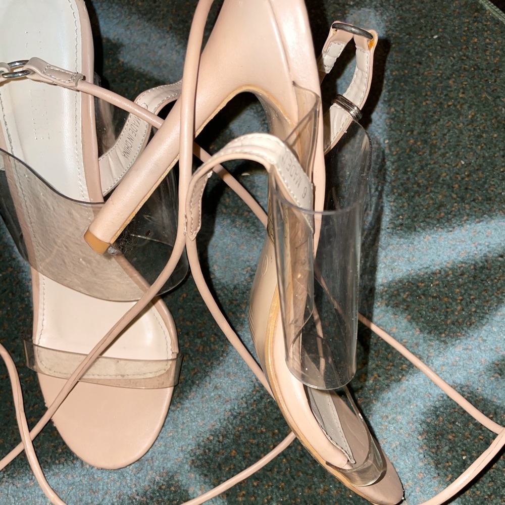Public desire heels